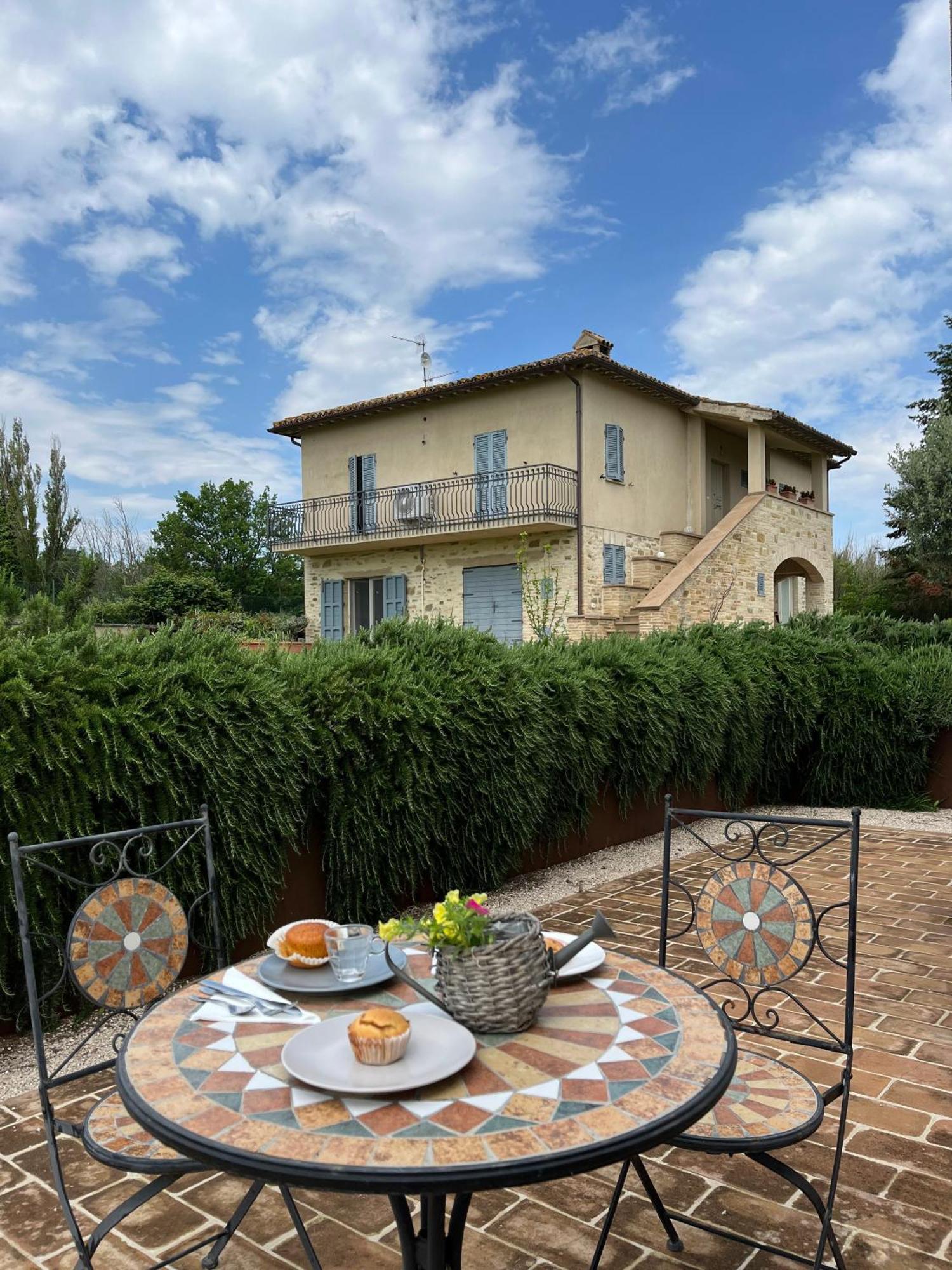 Agriturismo Qui E Ora Bevagna Dış mekan fotoğraf